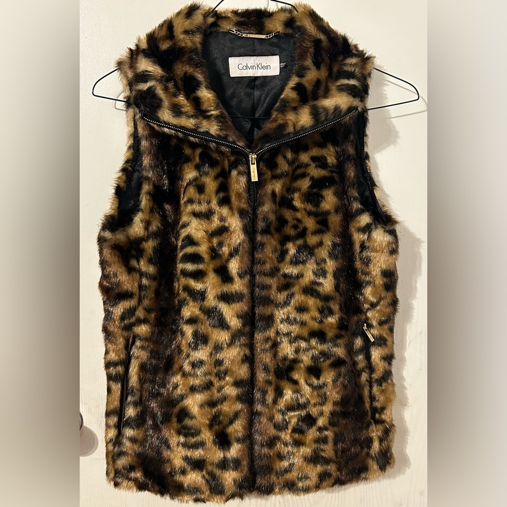 Calvin Klein Faux fur vest Sz Small